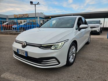 Volkswagen Golf 8 1.0 eTSI 110cv EVO DSG Life