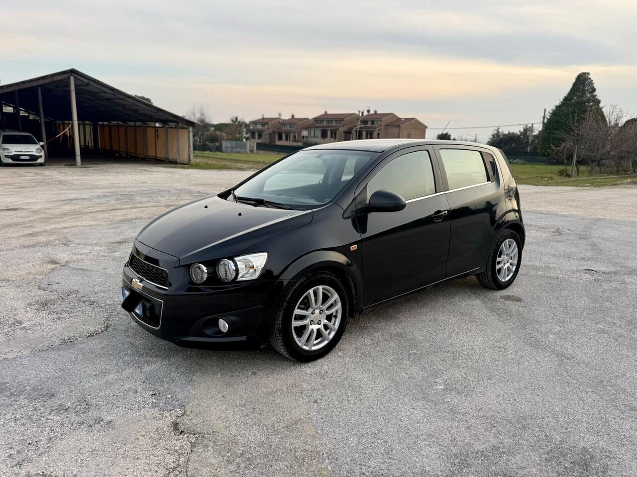 Chevrolet Aveo 5p 1.2 benzina Neopatentati UNIPROPRIETÀ