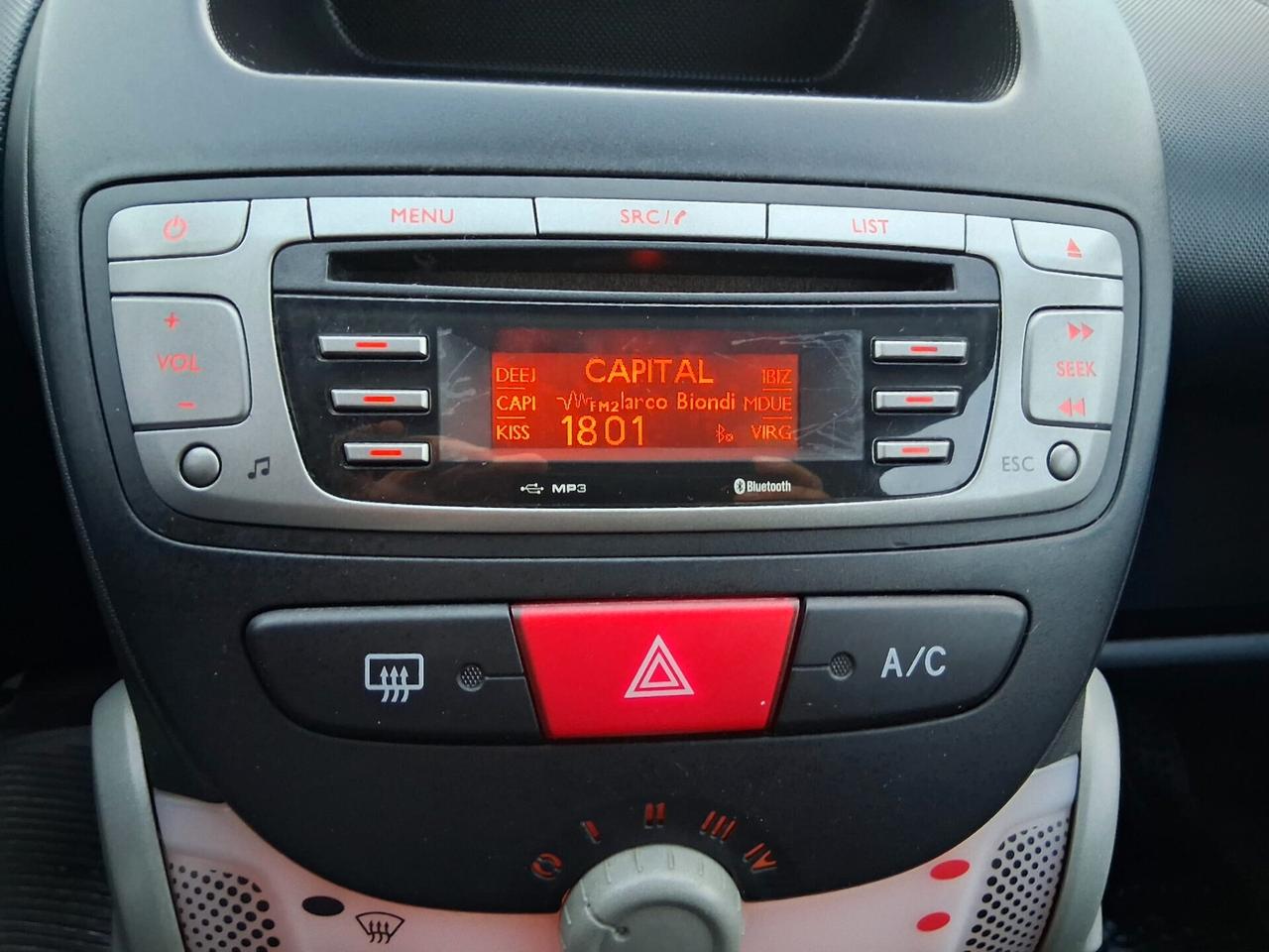 Toyota Aygo 1.0 12V VVT-i 5 porte Cool Soda Connect