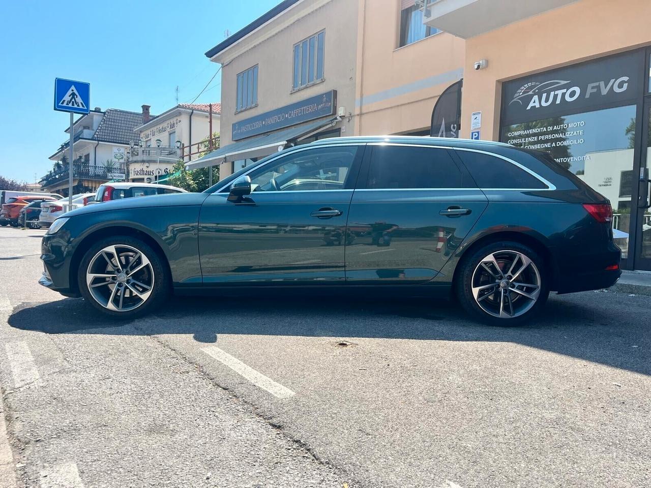 Audi A4 Avant 35 TDI S-tronic Business Sport Gancio
