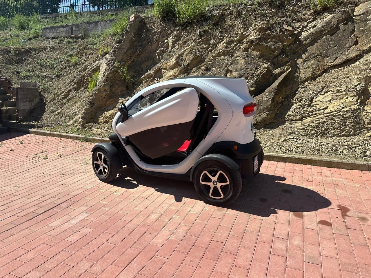 Renault Twizy 80 13KW BATTERIE DI PROPRIETÀ