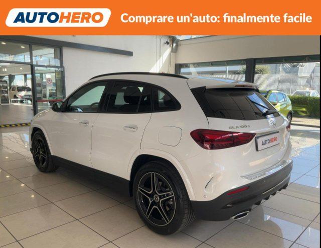 MERCEDES-BENZ GLA 180 d Automatic AMG Line Premium