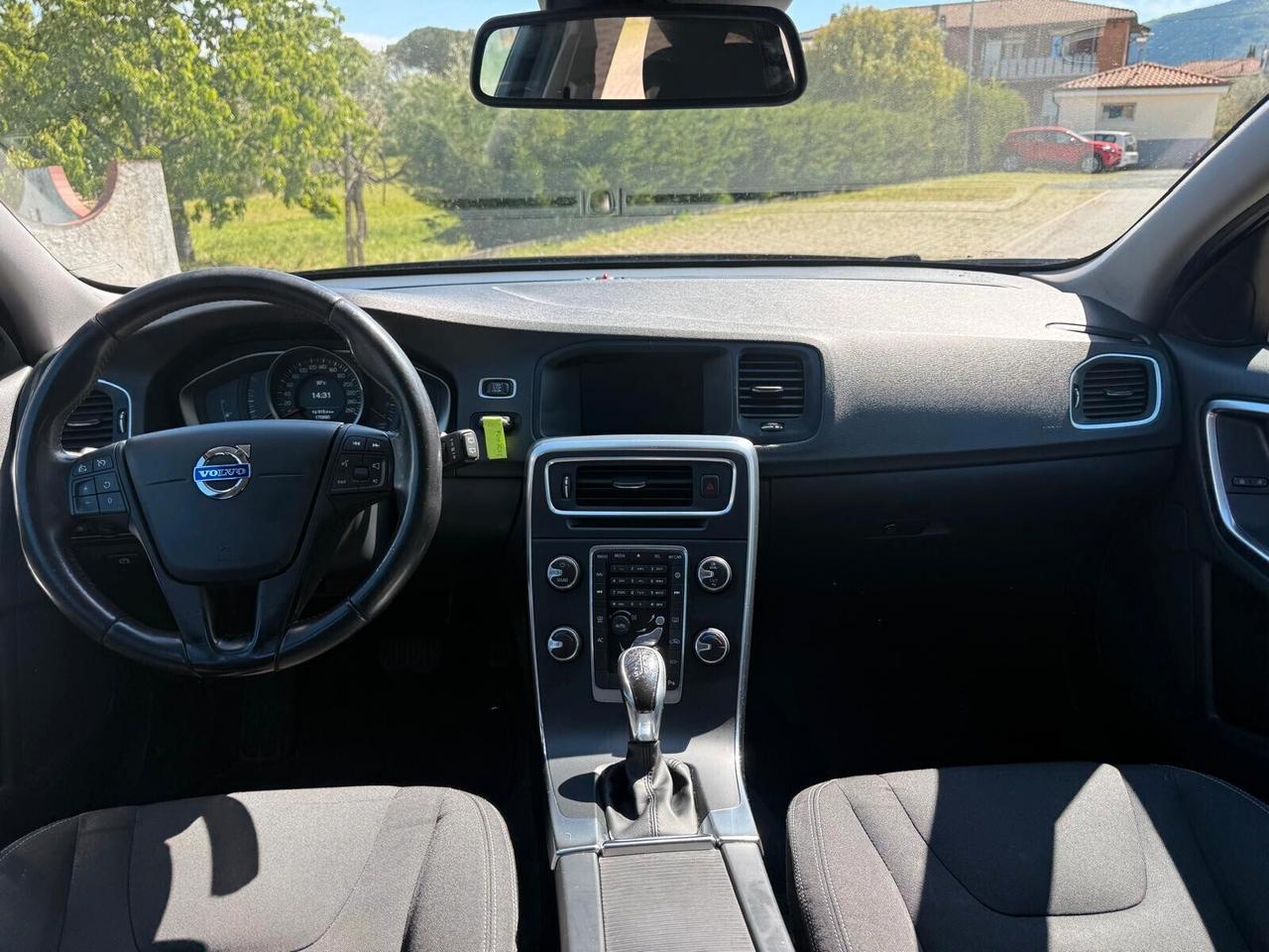 Volvo V60 D2 Geartronic Summum