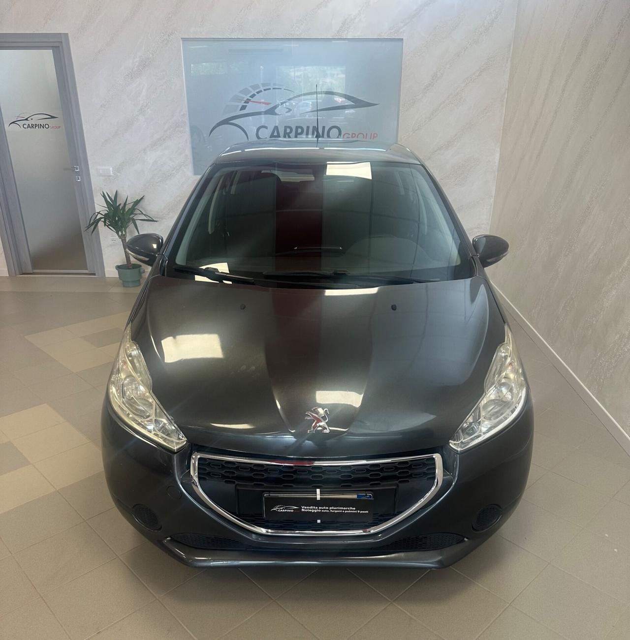Peugeot 208 1.4 HDi 68 CV 5 porte Allure