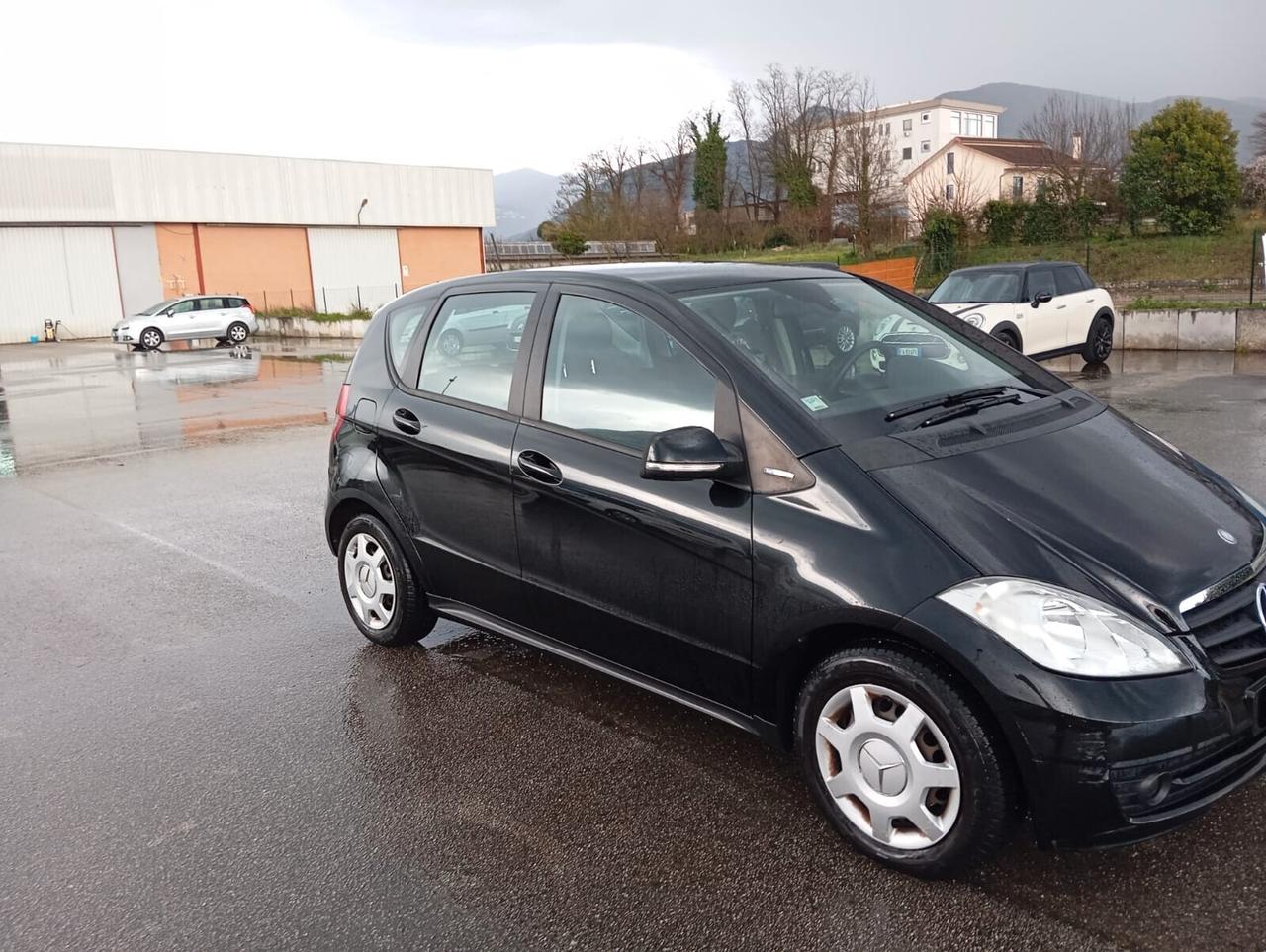 Mercedes-benz A 160 blue efficency