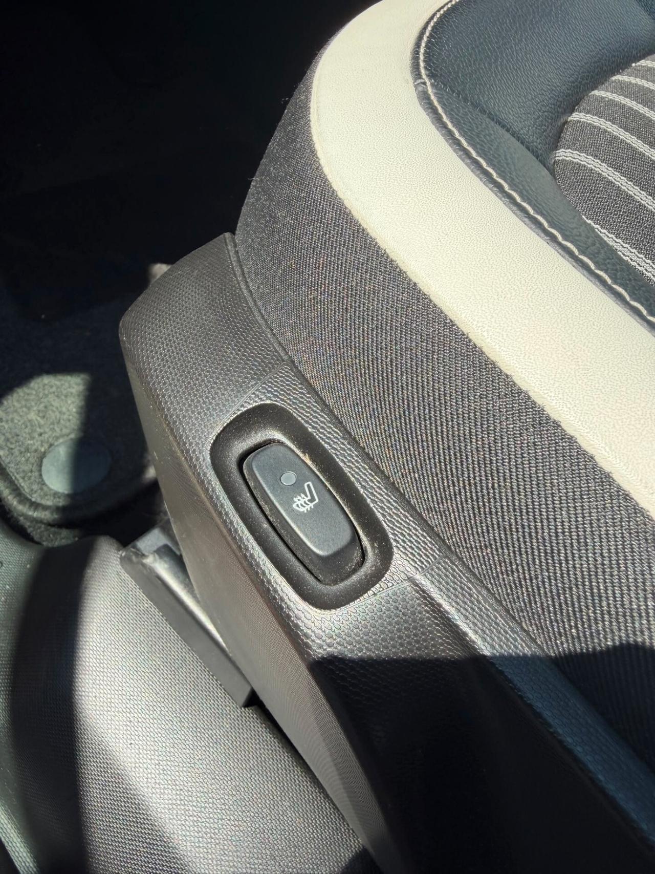 Renault Twingo TCe 95 CV EDC Intens