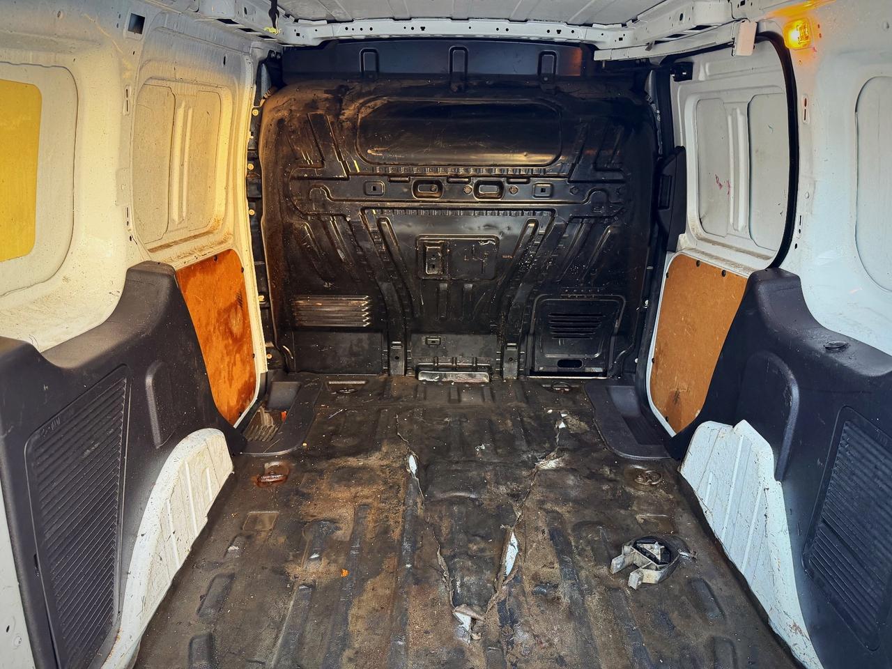 Ford Tourneo Connect 1.5 TDCi 100 CV Plus