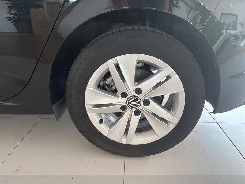 Volkswagen Golf 8 2.0 TDI SCR LIFE DSG 115 CV