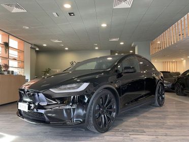 Tesla Model X Plaid 6 Posti