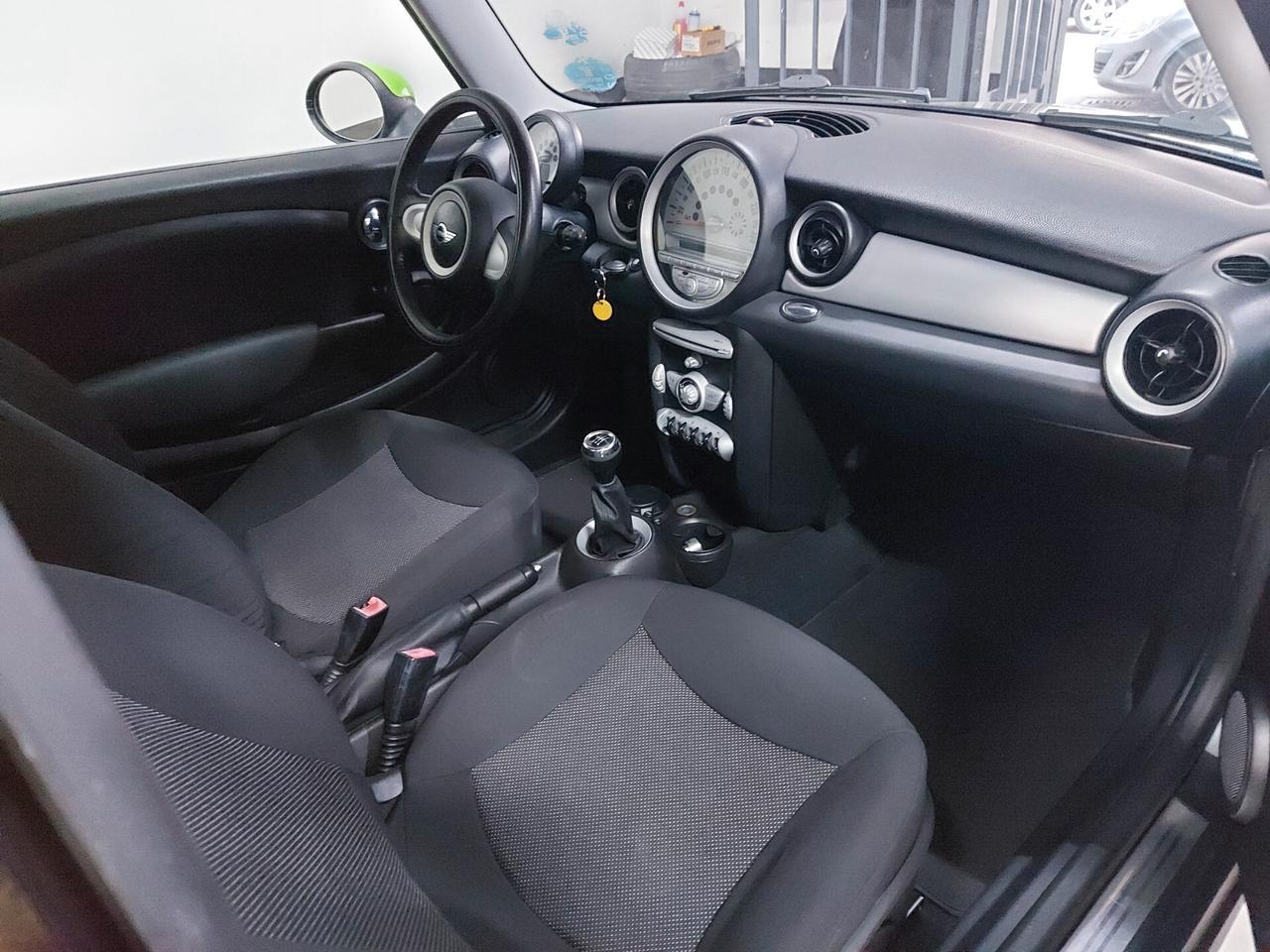 Mini 1.6 16V Cooper D unico prop 2010