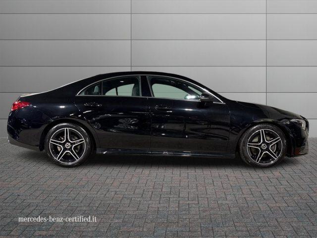 MERCEDES-BENZ CLA 200 d Automatic Premium