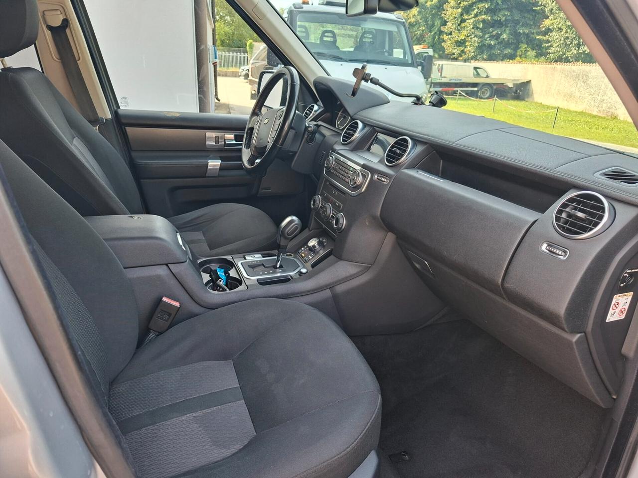 Land Rover Discovery 4 3.0 SDV6 245CV SE