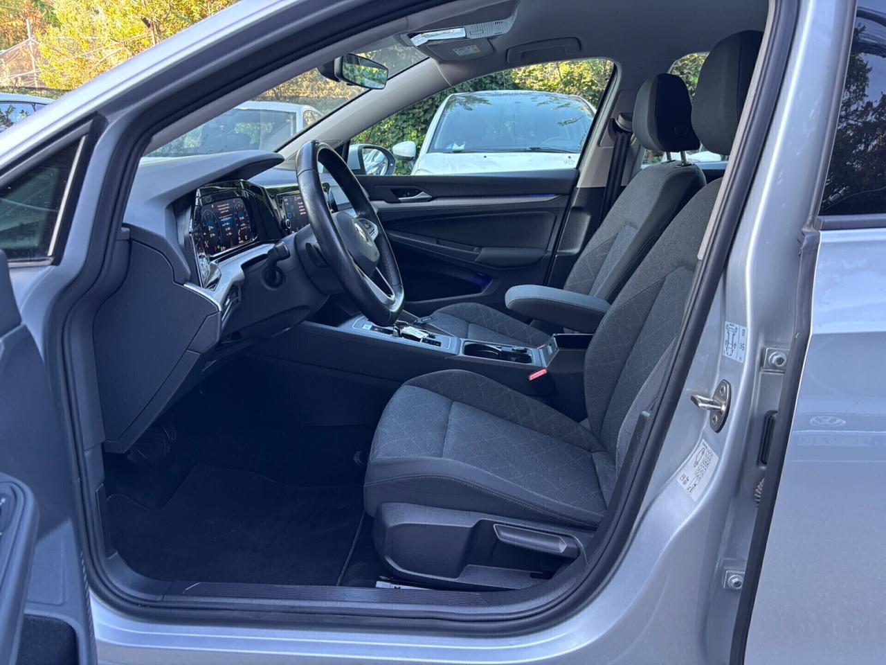 Volkswagen Golf 1.5 TGI METANO DSG Life OK Neopatentati