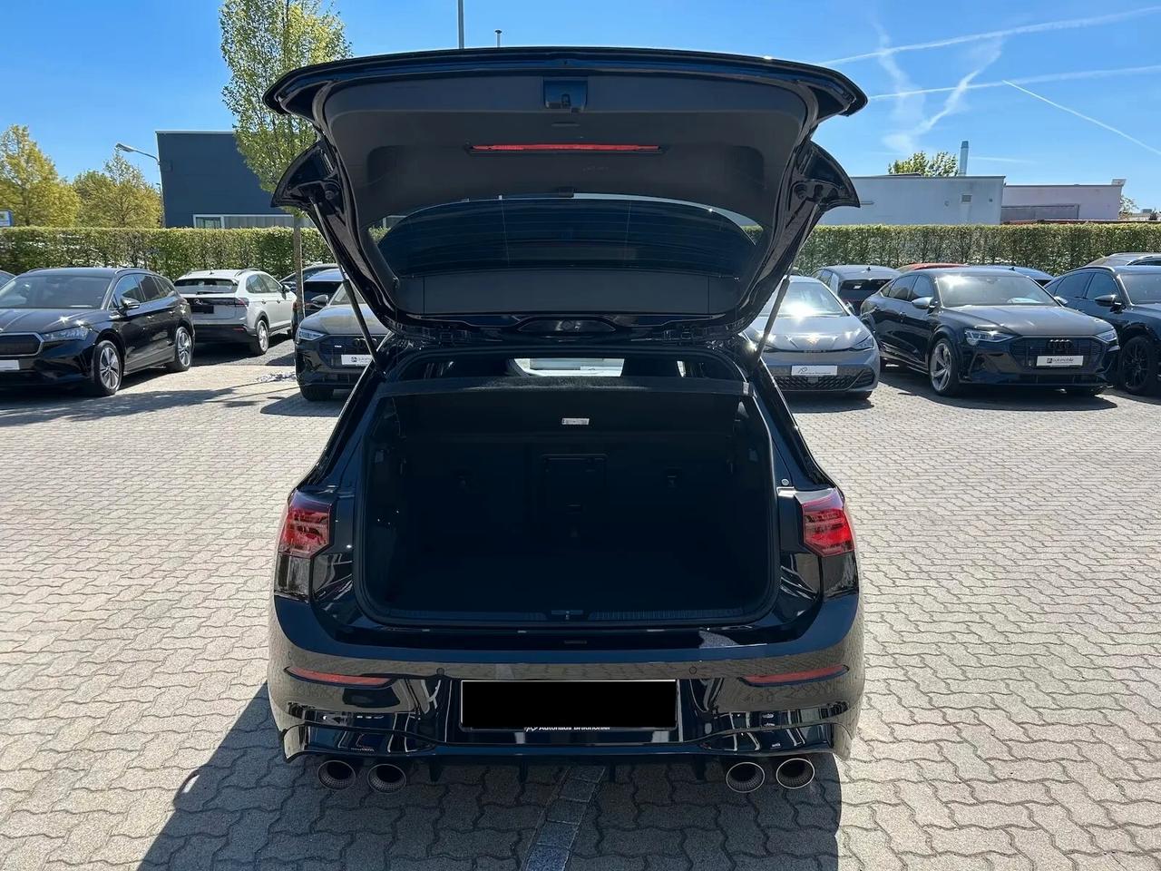 Volkswagen Golf 2.0 TSI DSG 4Motion R/TETTO/ HEAD-UP DISPLAY/AKRAPOVIC/NAVI