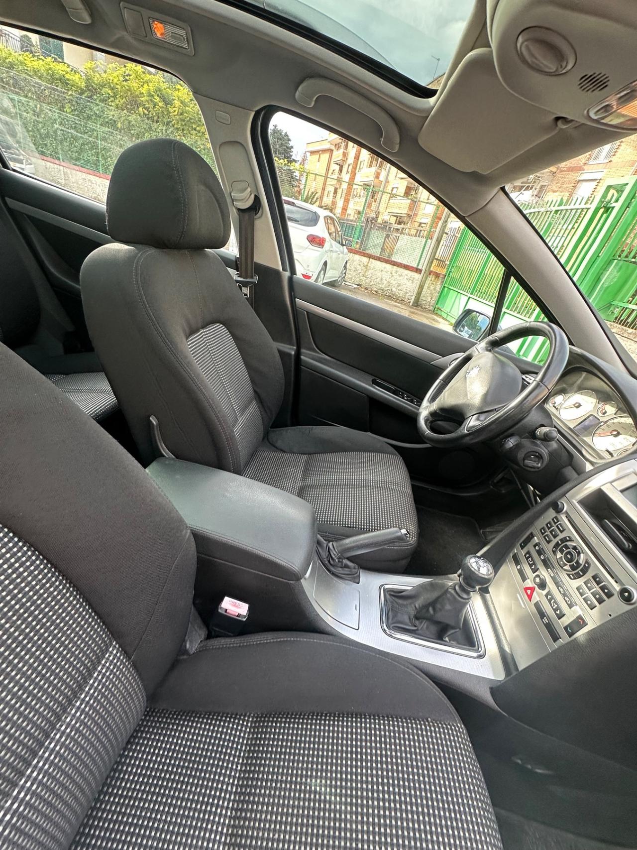 Peugeot 407 2.0 HDi SW Ciel Féline