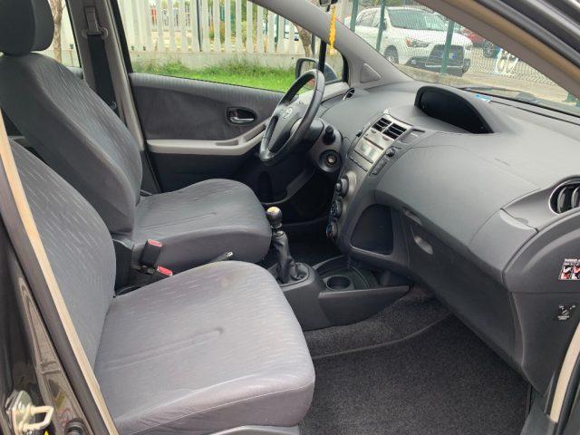 TOYOTA Yaris 1.3 5 porte Sol