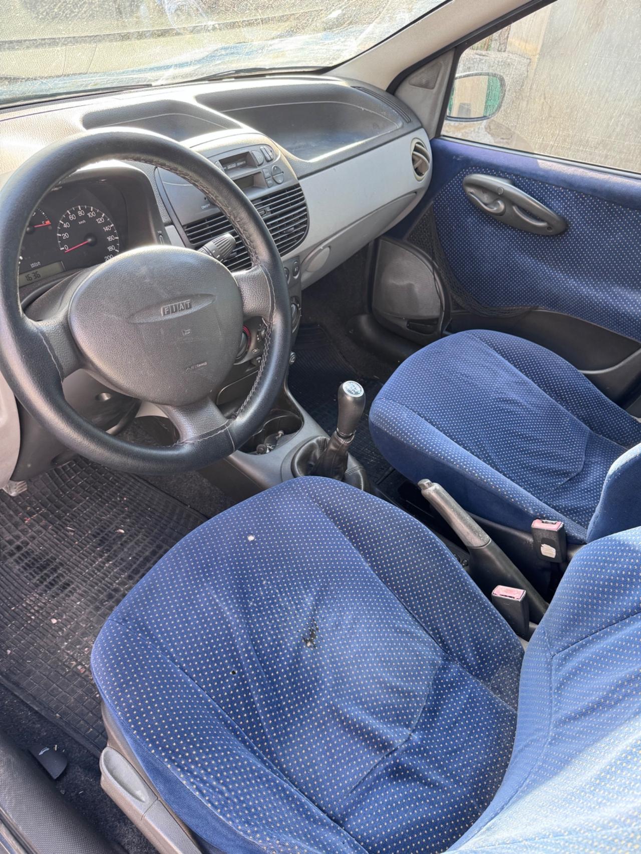 Fiat Punto 1.9 JTD 5 porte HLX