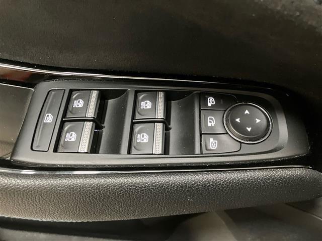 RENAULT Austral 1.2 E-Tech full hybrid 200cv Iconic Esprit