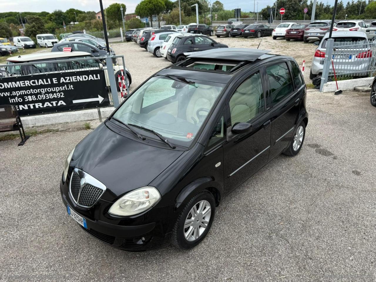 LANCIA Musa 1.4 16V Platino Plus