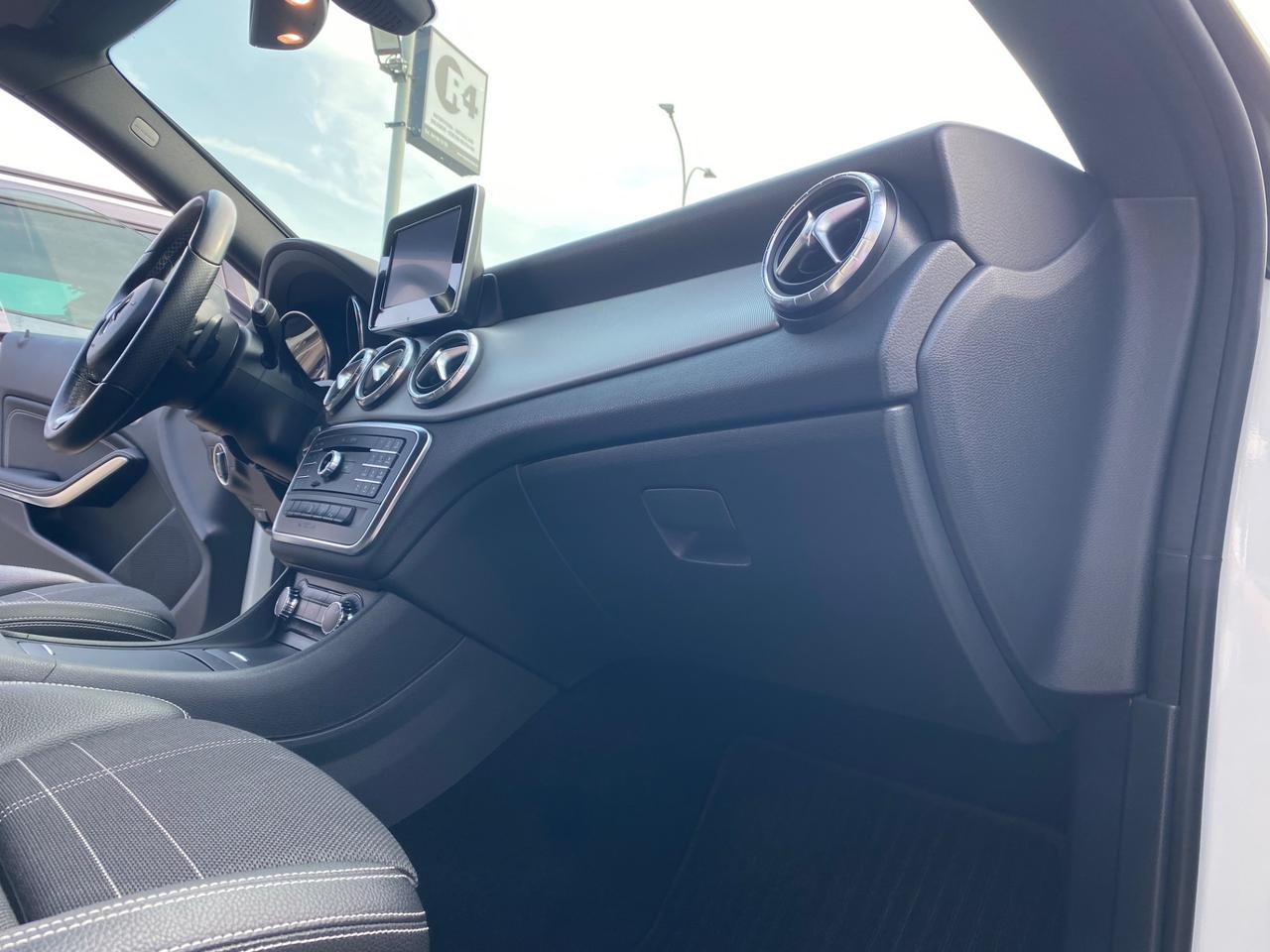 Mercedes-benz CLA 200 d S.W. Automatic Sport