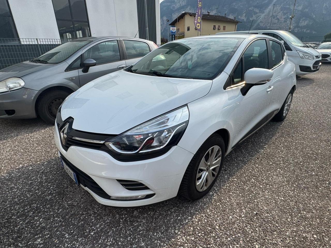 Renault Clio dCi 8V 75 CV 5 porte Duel SI NEOPATENTATI