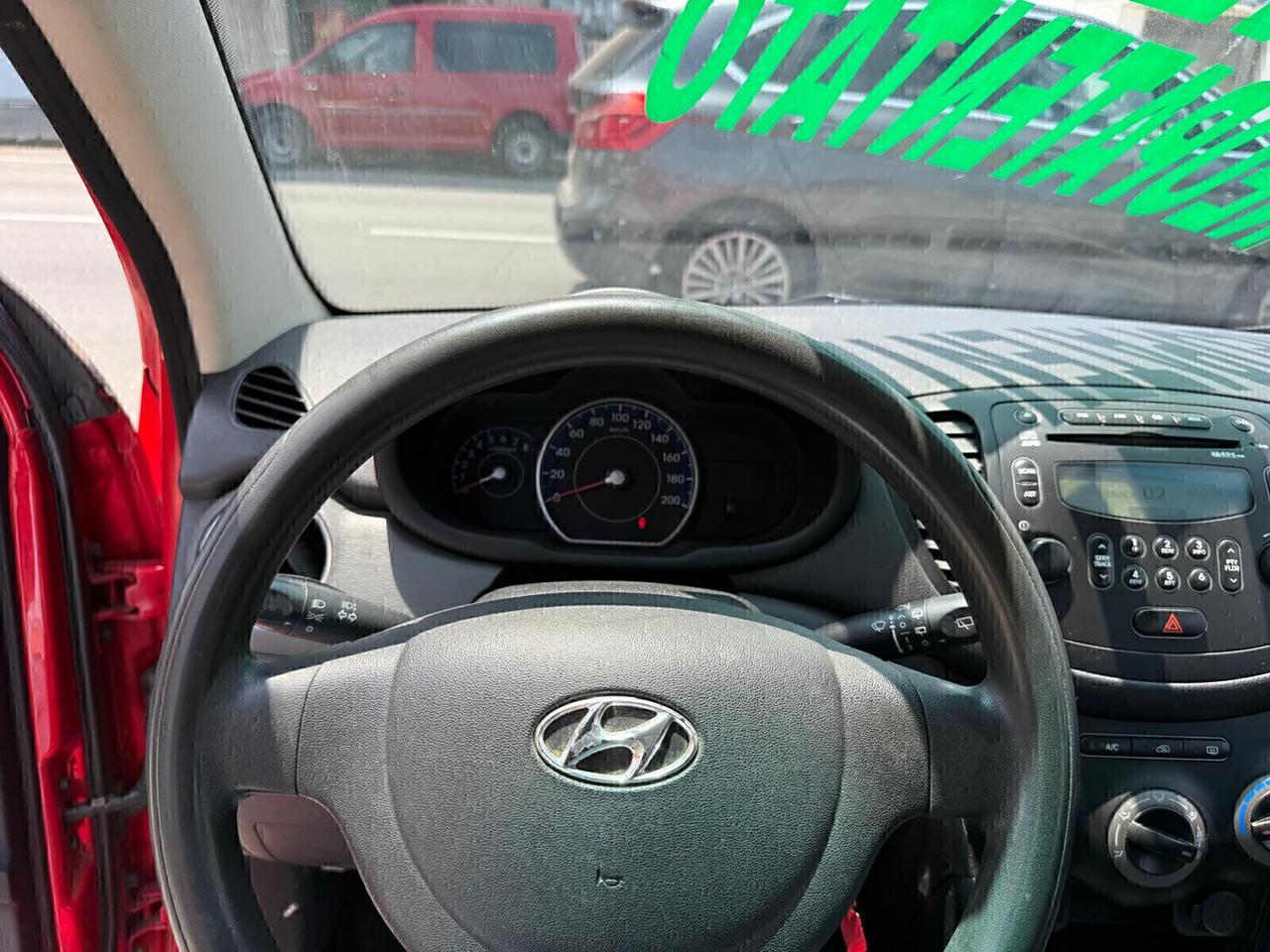 Hyundai i10 1.1 BENZINA - ANNO 04/2012 - NEOPATENTATO