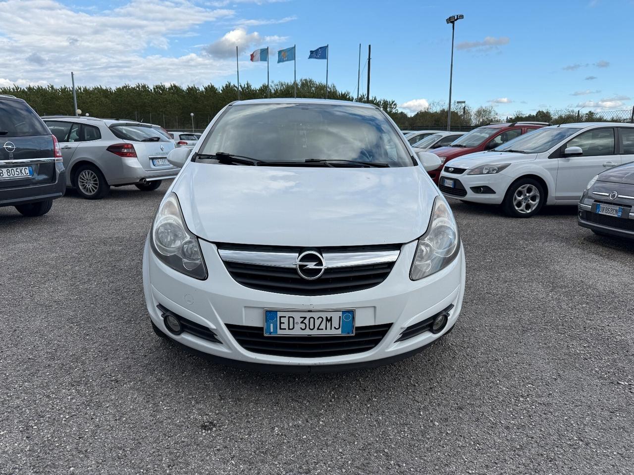 Opel Corsa 1.3 CDTI 75CV 5 porte OK PER NEOPATENTATI