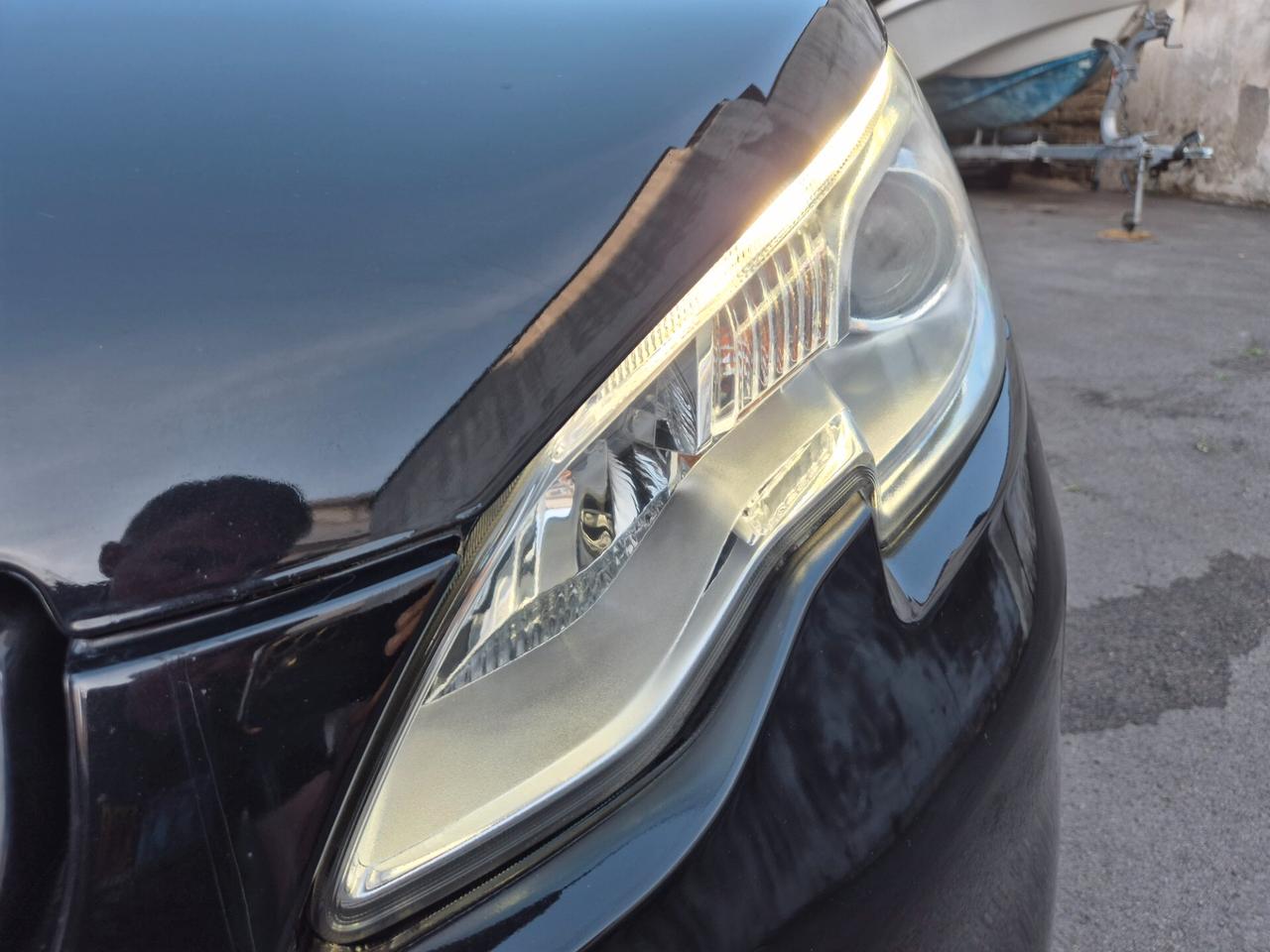 Peugeot 2008 SUPER FULL PERFETTA 1.2 BENZ 2015
