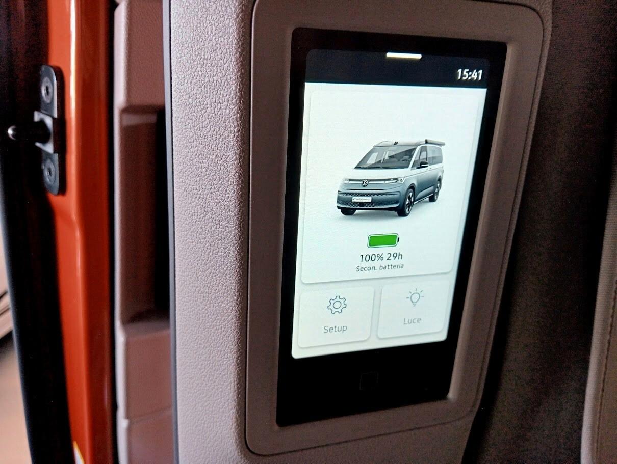 Volkswagen T7 California TRICOLOR TOUR TDI DSG LED 360 *OK 104 E AUTOCARRO*