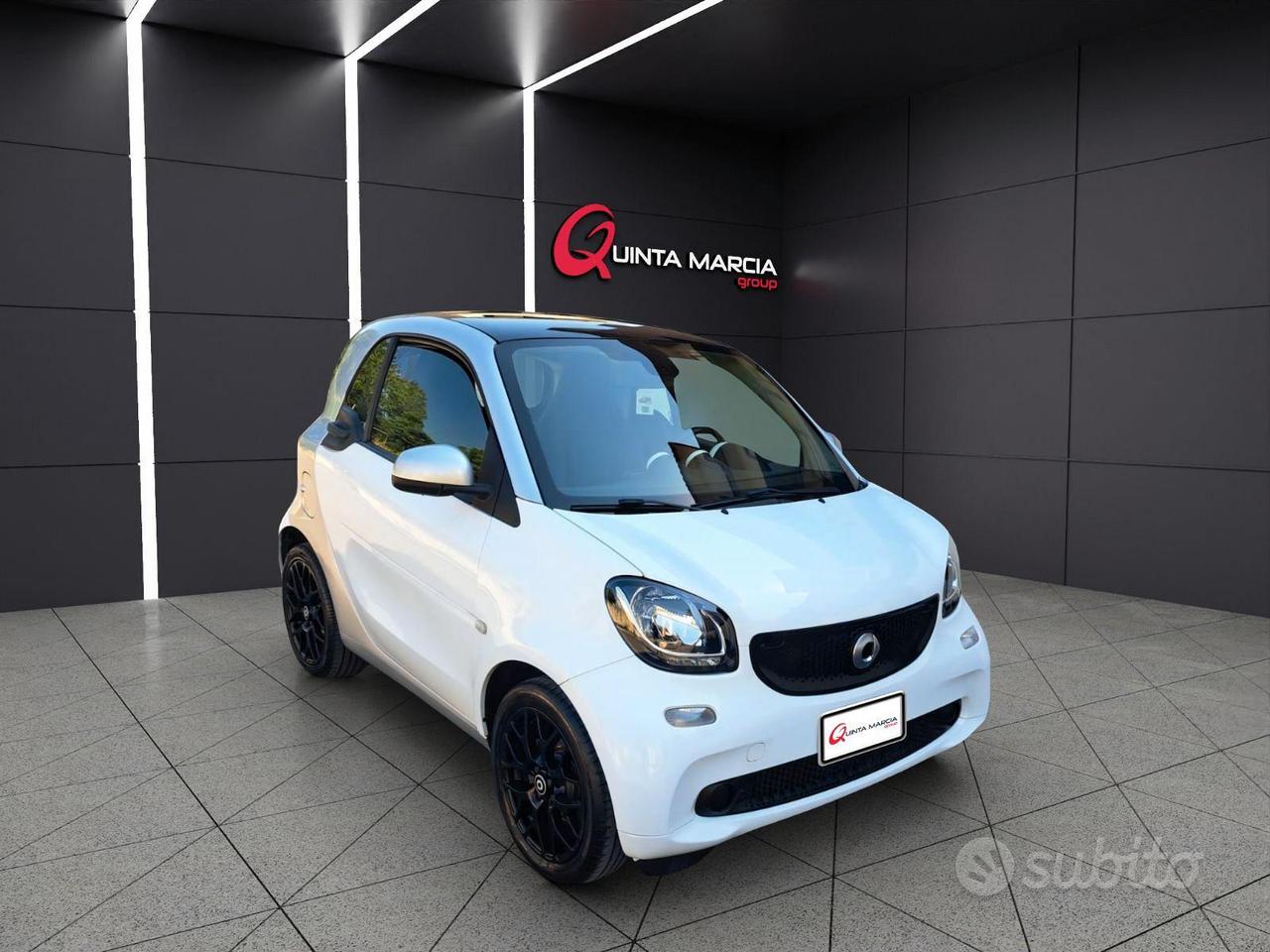 Smart Fortwo 1.0 71cv AUTOMATICA NAVI/CERCHI BLACK