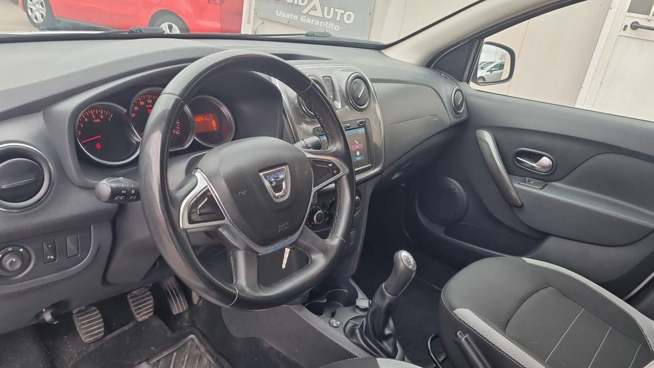 Dacia Sandero Stepway 1.0 TCe 100CV ECO-G 15th Anniversary