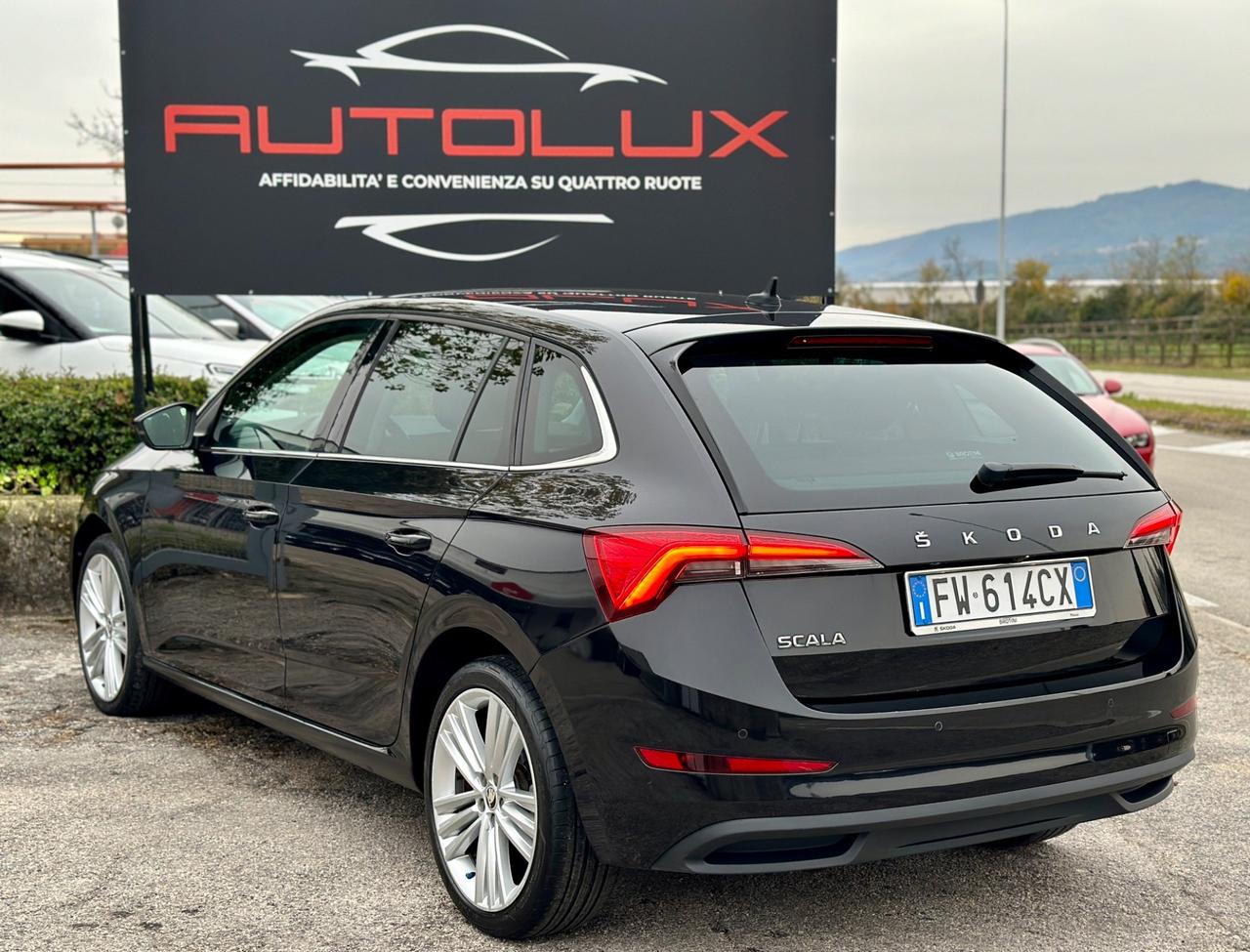SKODA SCALA 1.6 TDI SCR DSG Style 2019 IMPECCABILE OK NEOPATENTATO