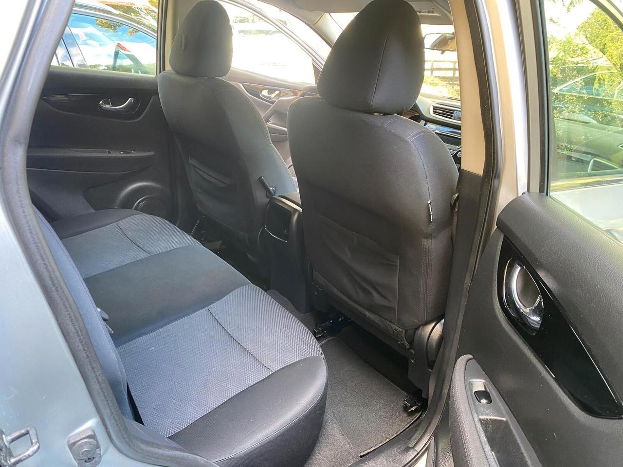 Nissan Qashqai 1.5 dCi Tekna 110CV GARANZIA 1 ANNO