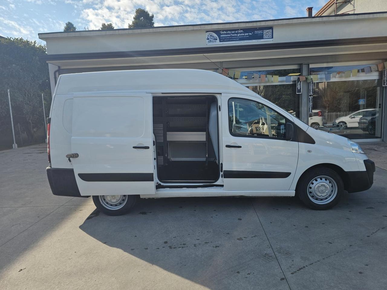 TOYOTA PROACE 2014 FURGONE 2.0D M L2H2 12 LOUNGE