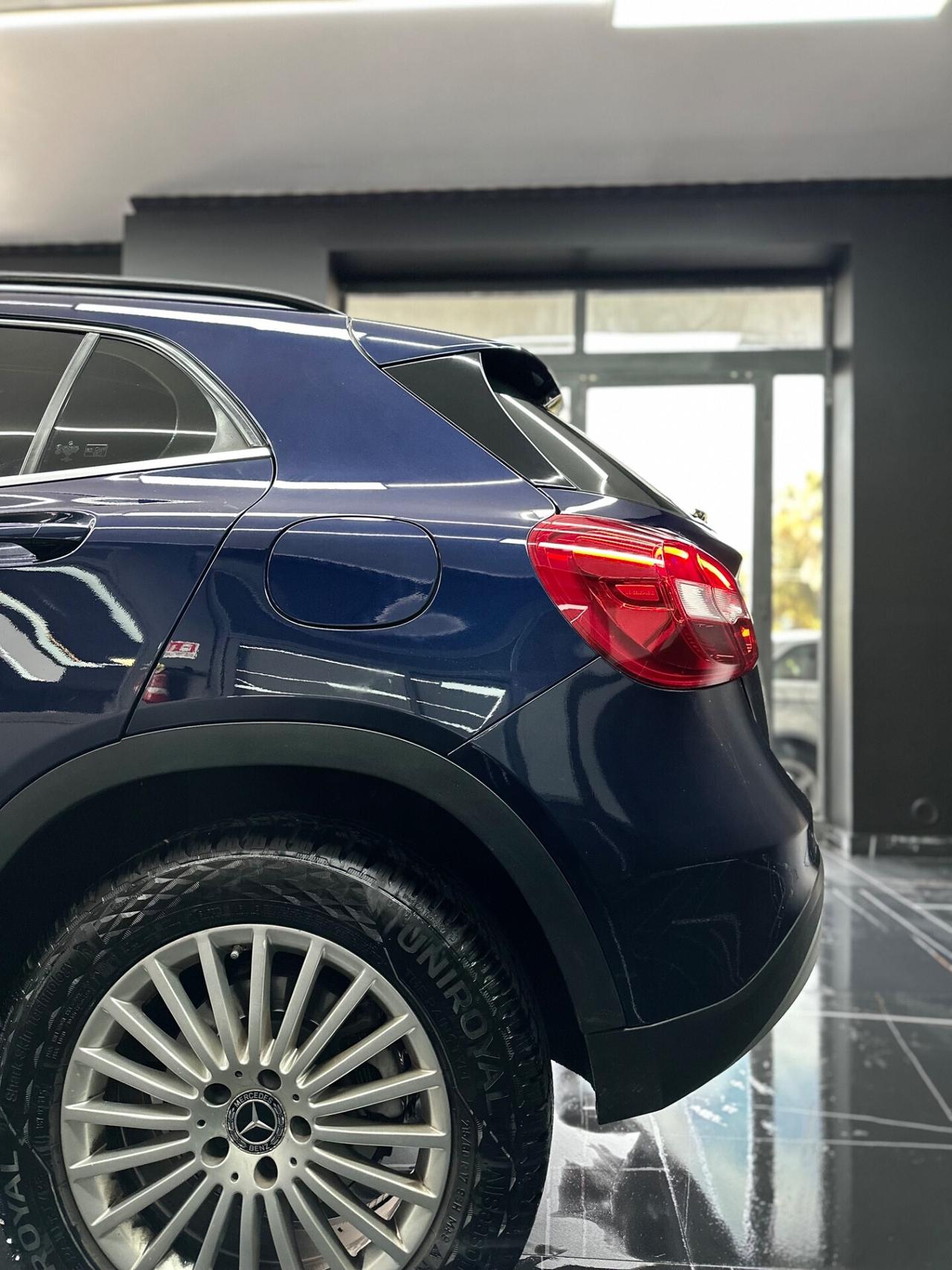 Mercedes-benz GLA 200 d Automatic Premium