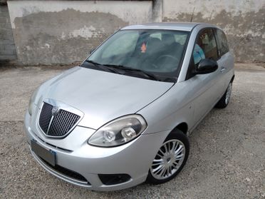 Lancia Ypsilon 1.3 MJT 75 CV Platinum x neopatentati