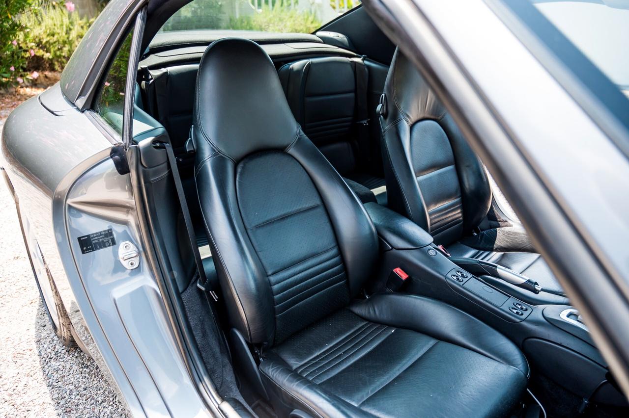 Porsche 911 996 Cabriolet Carrera 2