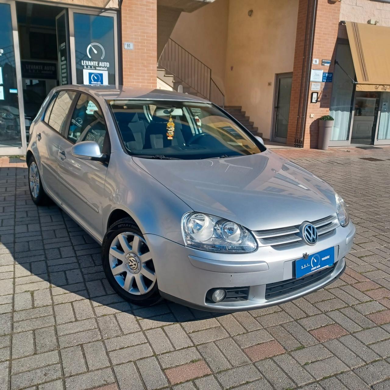 196.118KM GOLF 5 2.0 TDI UNICO PROPRIETARIO