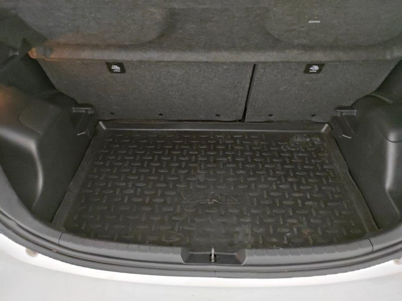 TOYOTA Yaris 3ª serie - Yaris 1.5 Hybrid 5 porte Style