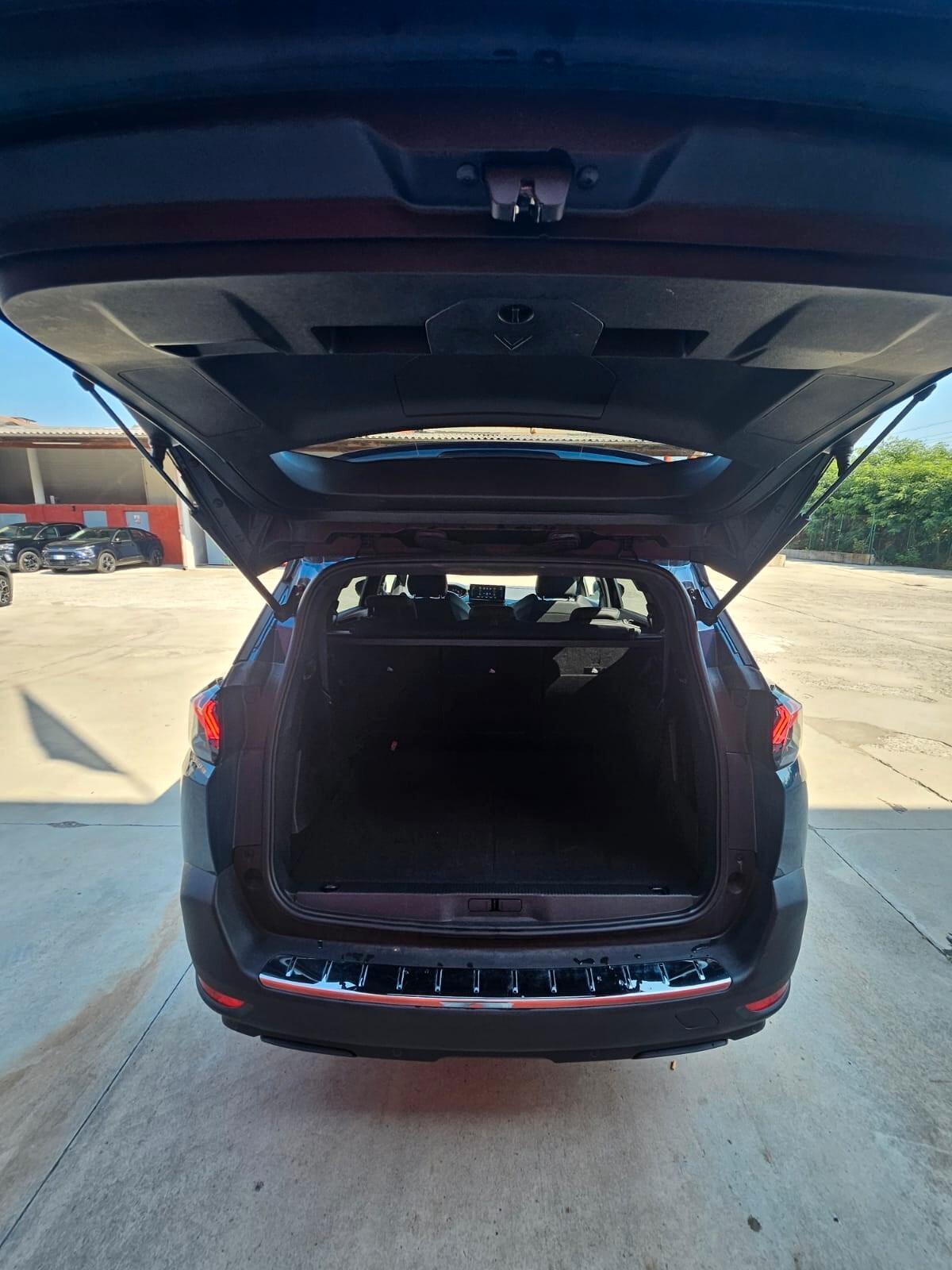 Peugeot 5008 BlueHDi 130 S&S EAT8 Allure Pack