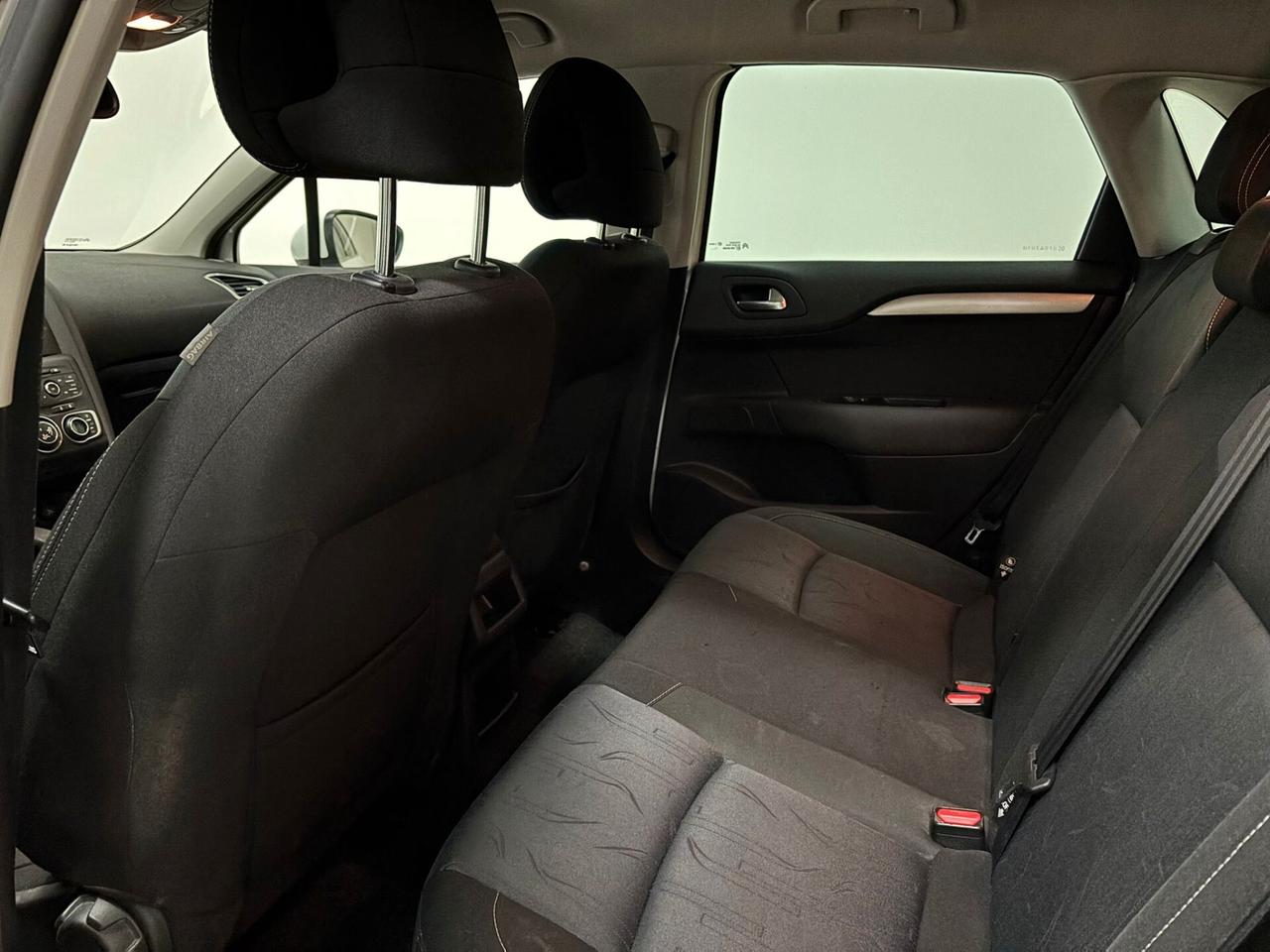 Citroen C4 1.4 VTi 95