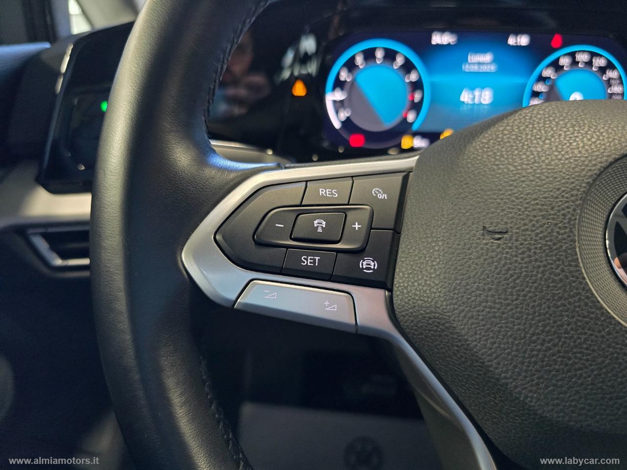 VOLKSWAGEN Golf 1.0 TSI EVO Life
