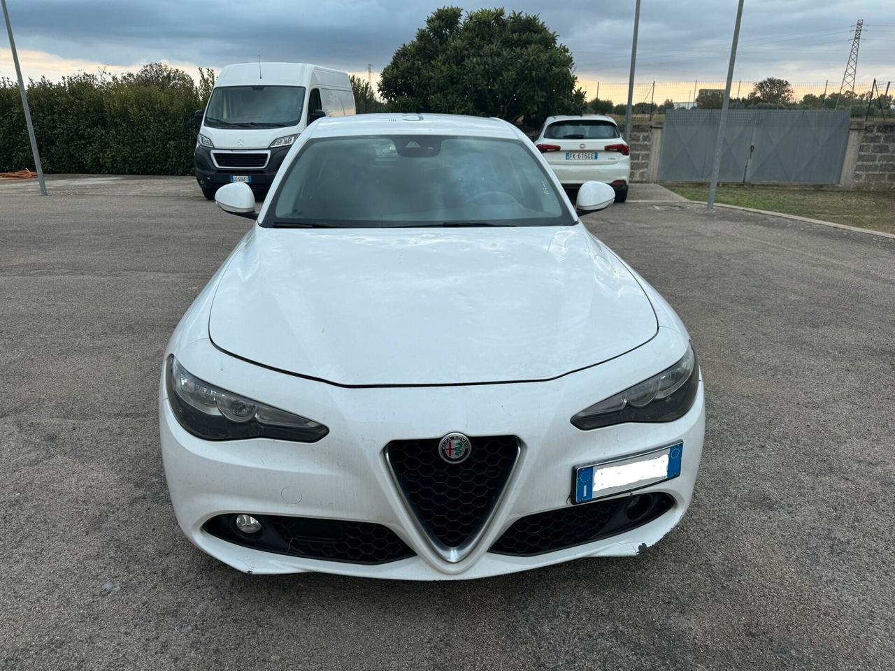 Alfa Romeo Giulia da sistemare