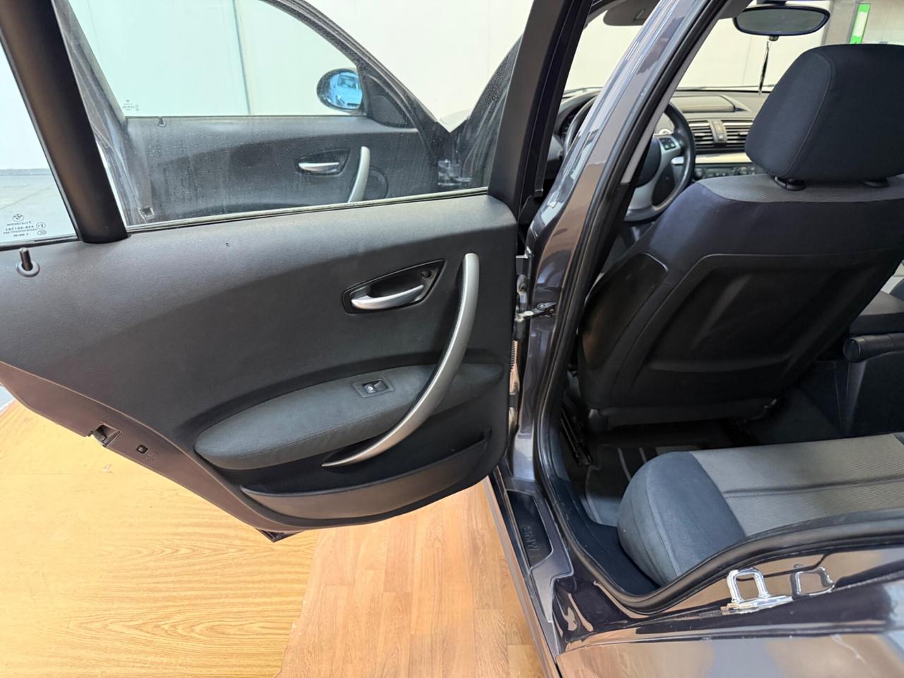 Bmw 120 120d cat 5 porte Futura