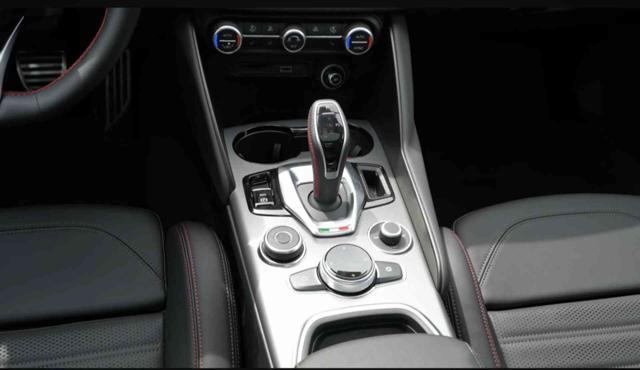 ALFA ROMEO Giulia 2.0 Turbo 280 CV AT8 AWD Q4 Competizione