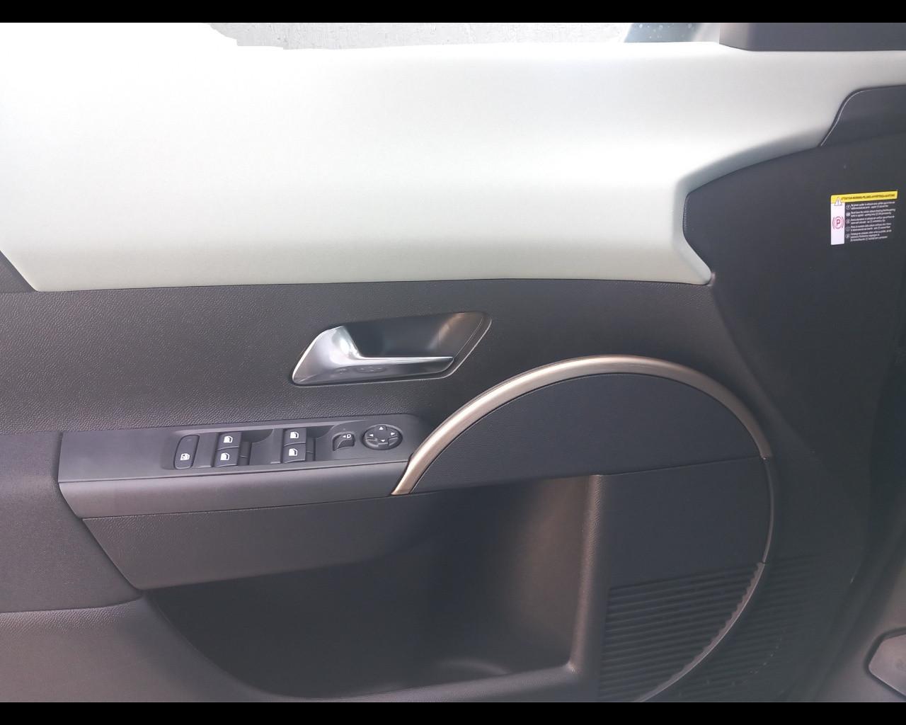 LANCIA Nuova Ypsilon Ibrida My24 Nuova Ypsilon 1.2 100cv Ibrida