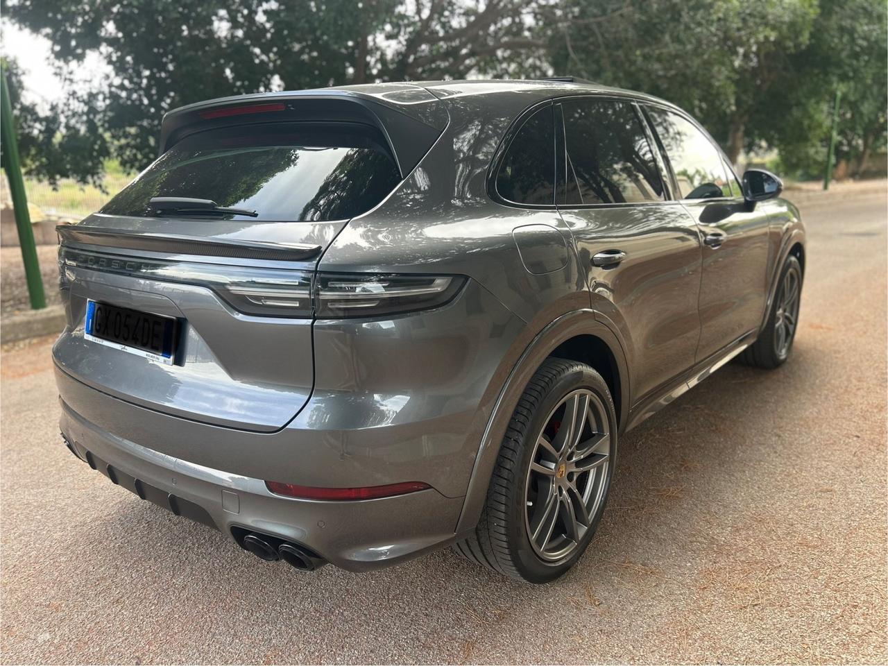Porsche Cayenne 3.0 V6 platino ediscion 340 Cv