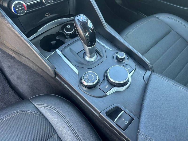 Alfa Romeo Giulia 2.2 Diesel 150CV