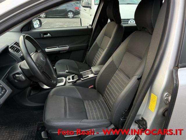 VOLVO V50 2.0 D 163 CV Kinetic