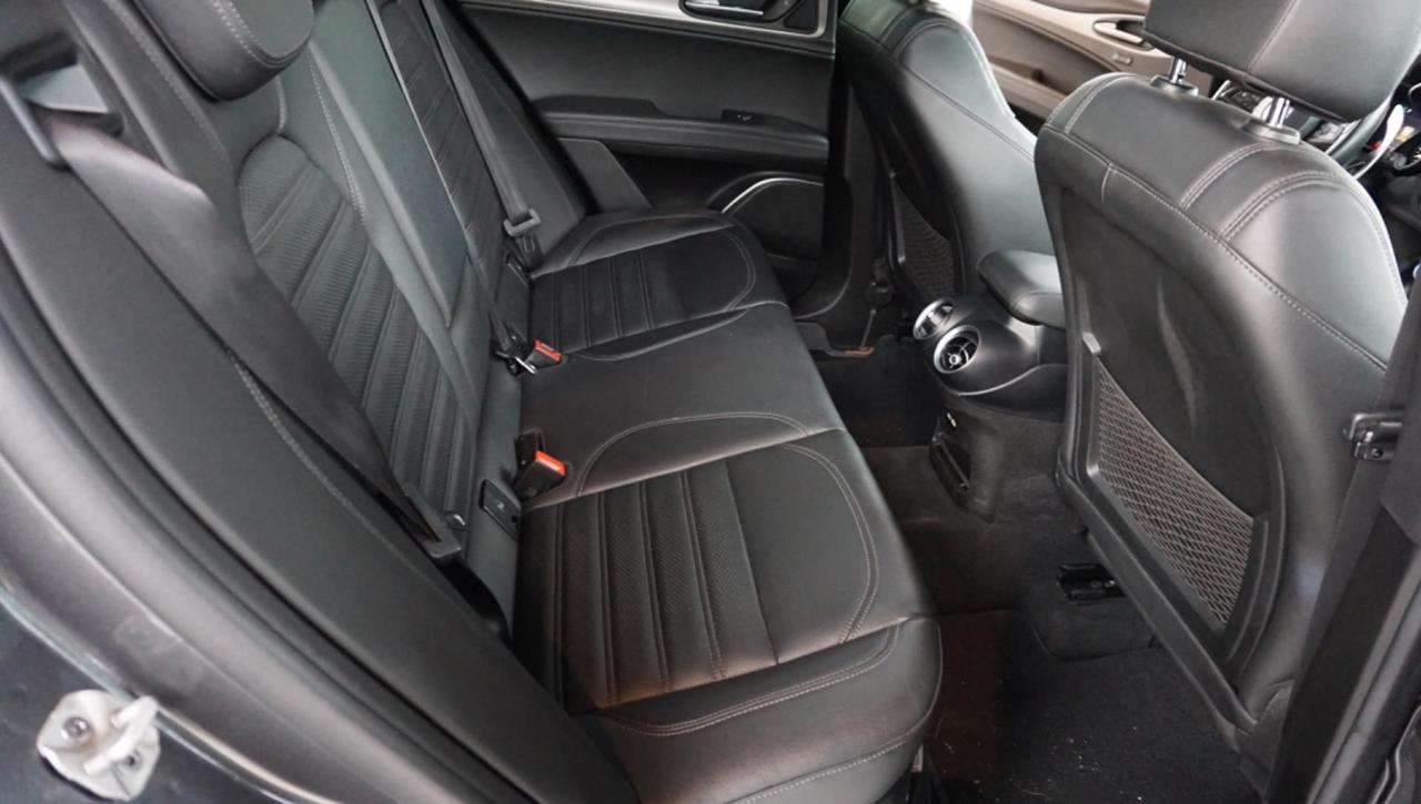 Alfa Romeo Stelvio 2.2 Turbodiesel 210 CV AT8 Q4 Veloce